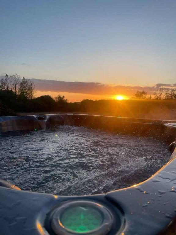 Cottage in Synod Inn with Hot Tub, Synod