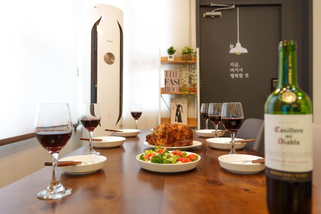 Open#Dongdaegu Station#Luggage Storage#Maximum 8 people#Sensational Accommodation#Hotel Bedding#Silent Fan#1st Floor House, Tegu