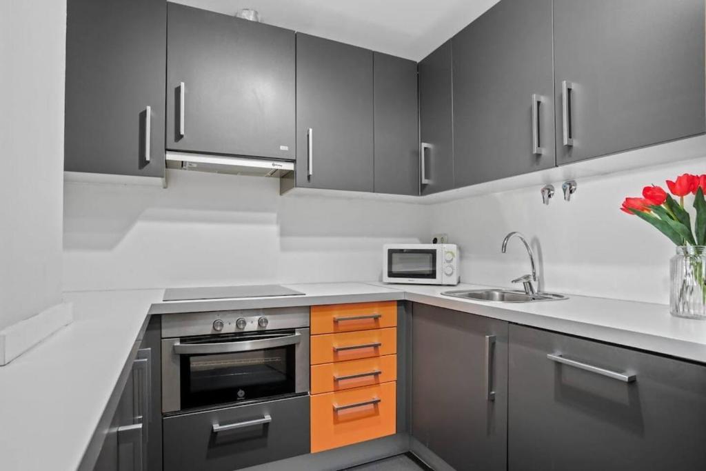 El Mirador by Cardi Suites - 5