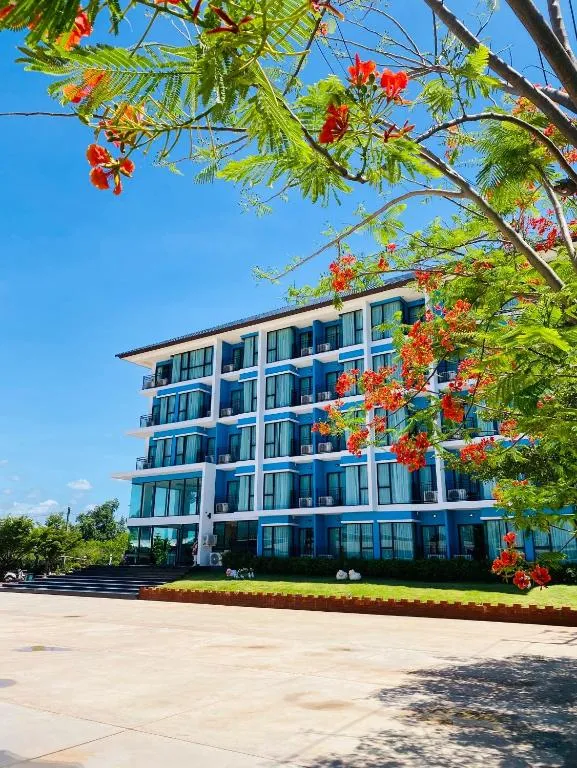 Arunsakhon luxury condo，位于Ban Khok Kham的酒店