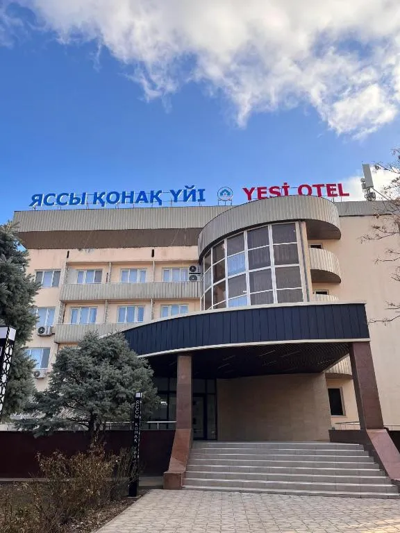 Yassy hotel, Turkistan，位于Türkistan的酒店
