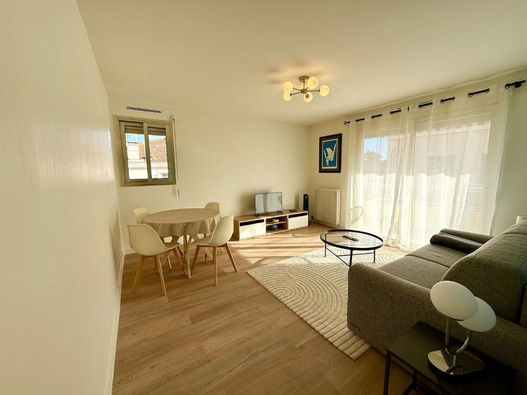 C018 - Lumineux Appartement - Proche plage - 2