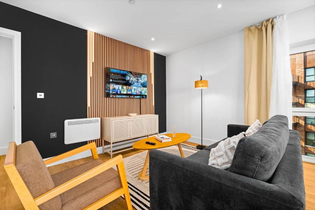 Luxury 2 Bedroom Apartment - 2 Bathrooms - Balcony - Fast WiFi 603SW, Birmingham