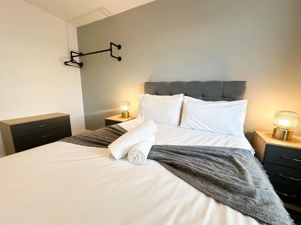 Fleet House by Blue Skies Stays, Middlesbrough