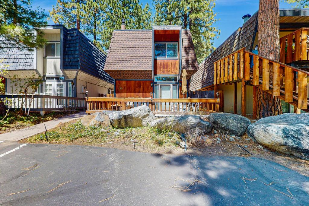 The Tahoe Nest, Incline Village