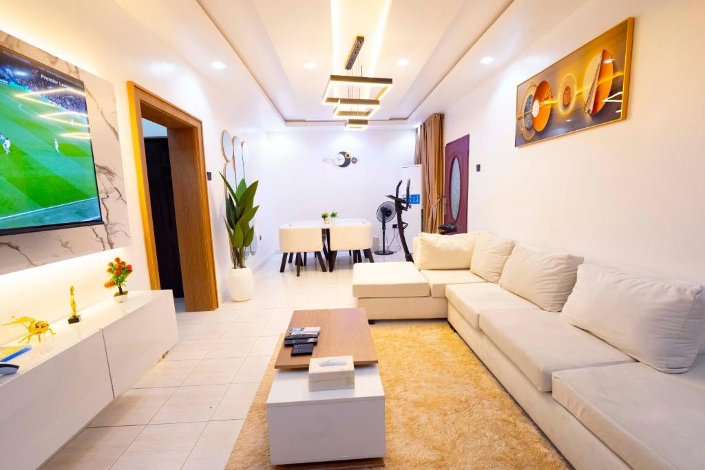 House 36 TOS, Abudža