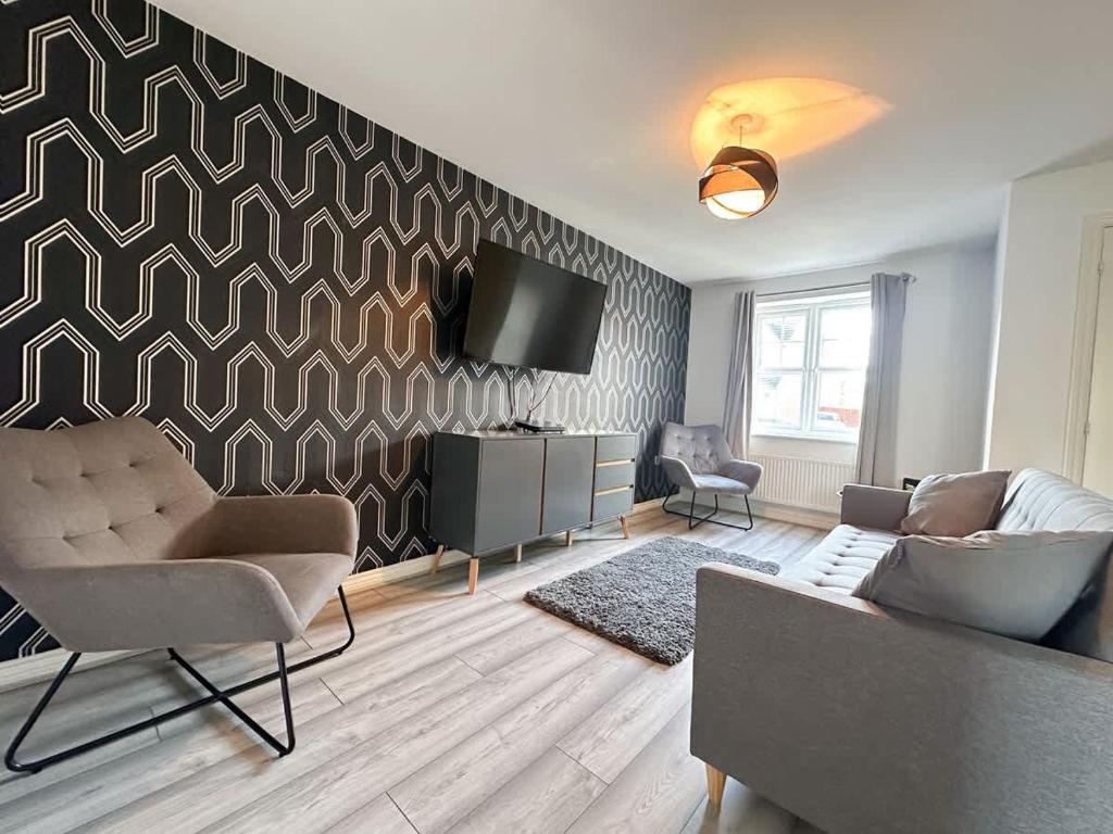 Coral House by Blue Skies Stays, Thornaby on Tees