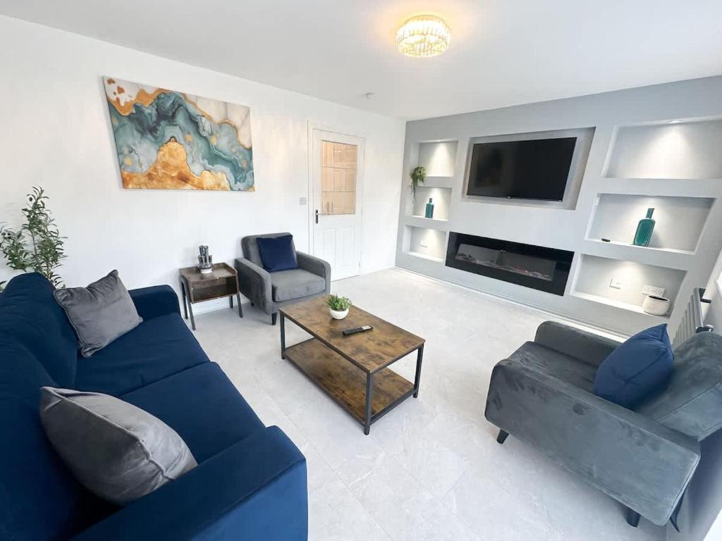 Fullerton House by Blue Skies Stays, Thornaby on Tees