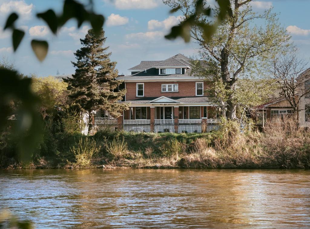 Goldsmith's River Front Inn, Missoula
