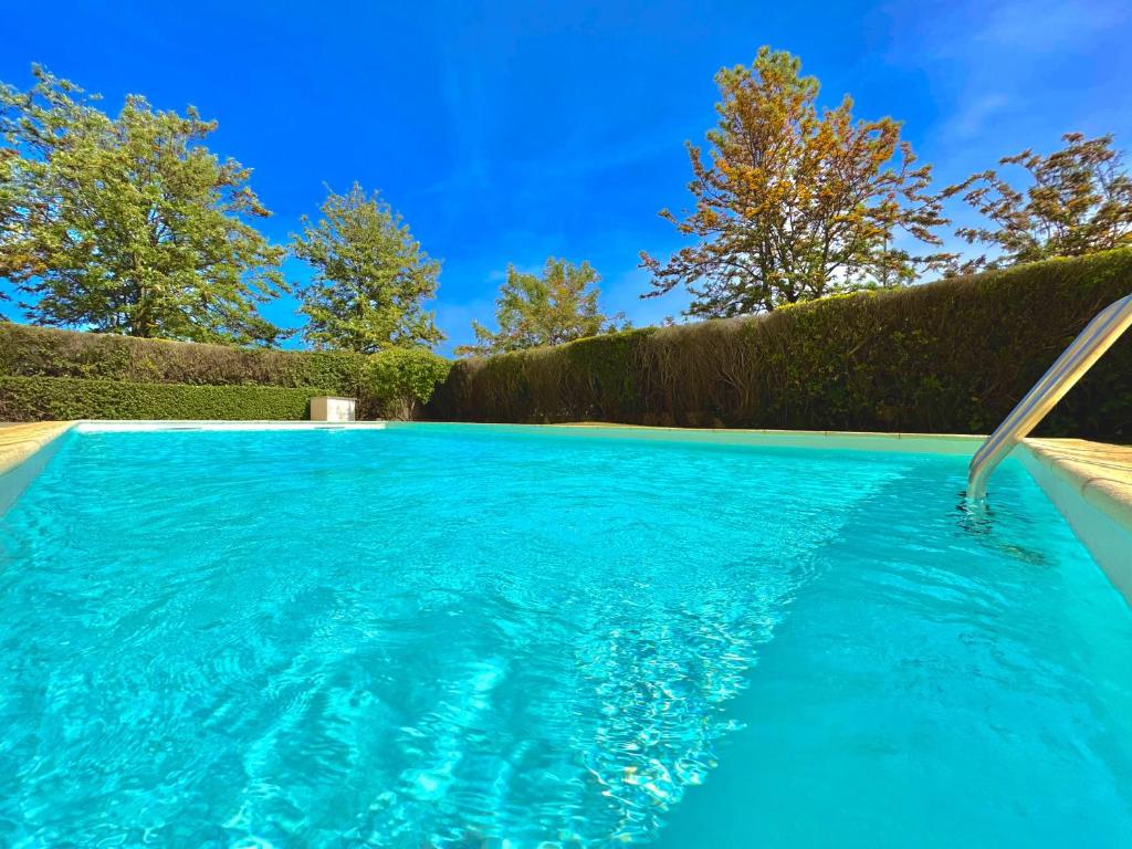 Portimao Riverview 2 With Pool by Homing, Portimão