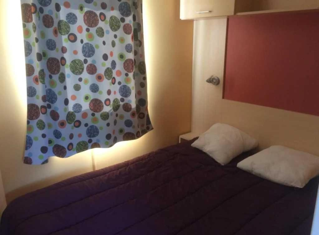 Camping 3 étoiles - Piscine - ccbbehi, Verruyes