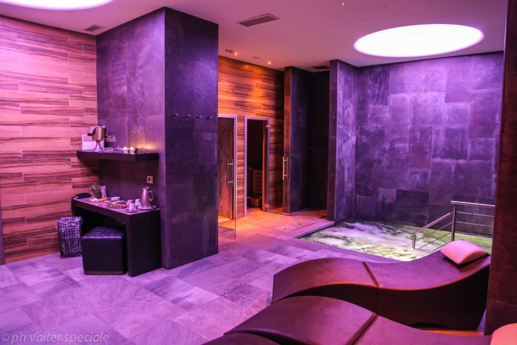 4 SPA Hotel — Spa in Cannizzaro, Sicily