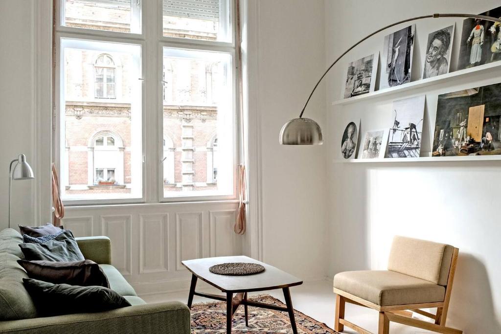Bright Designer Apartment, Budapest