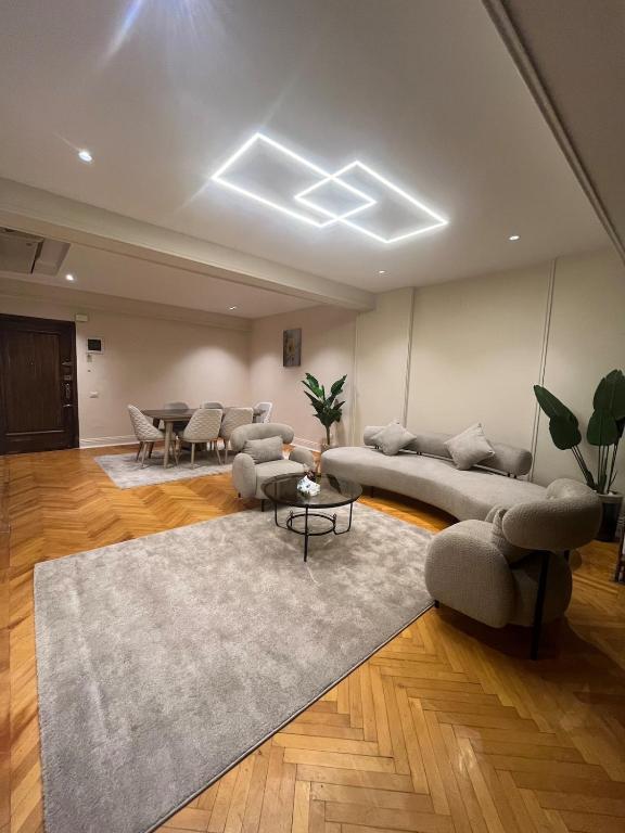 Om Kalthom Zamalek Apartment, Káhira