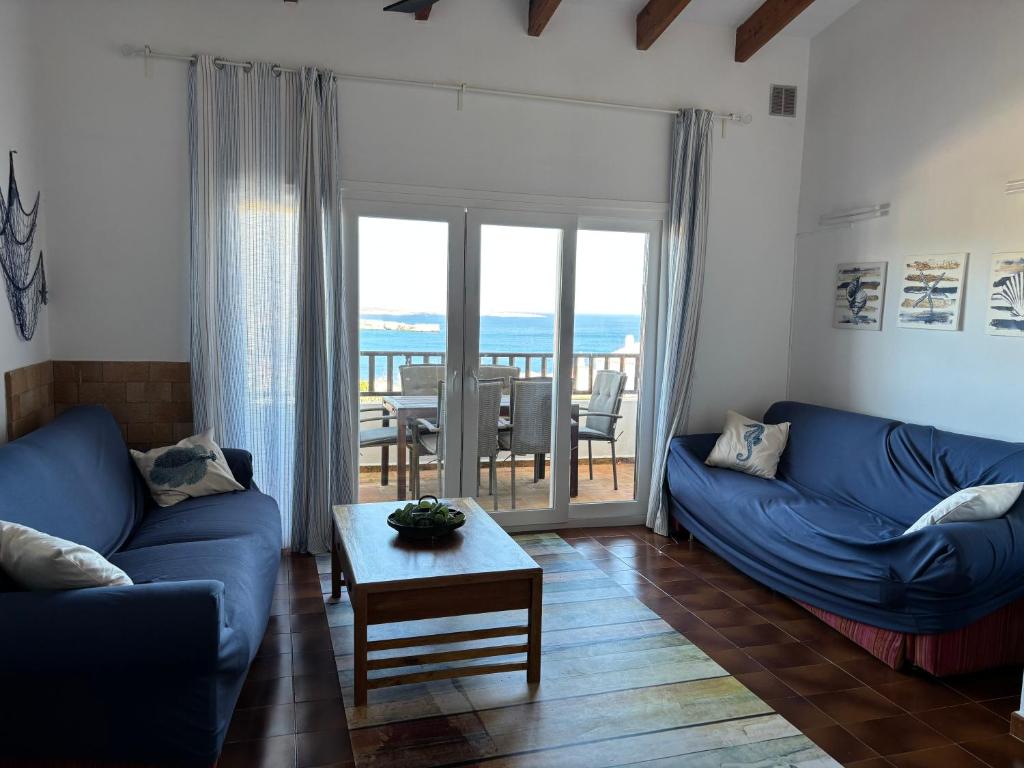 House with sea views and pool in Arenal del Castell, Arenal d'en Castell