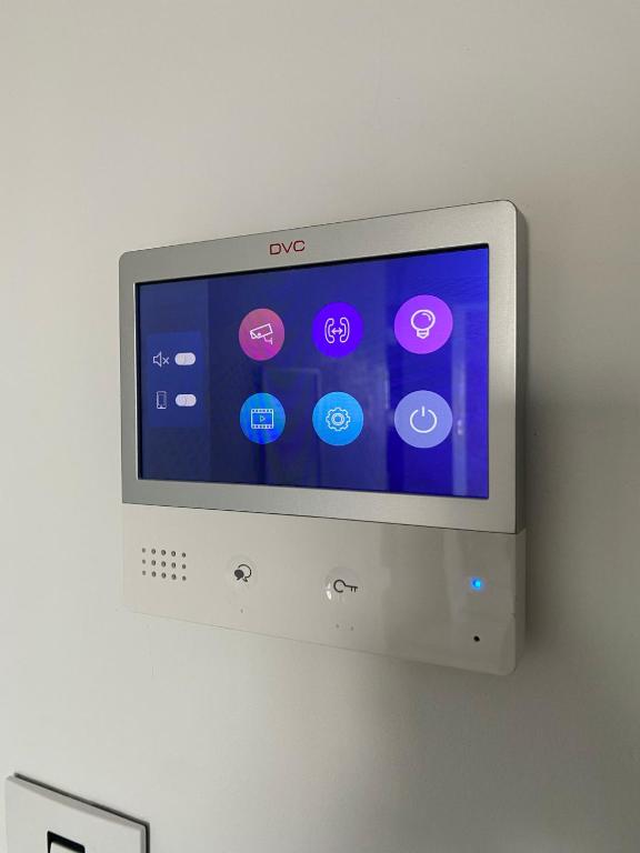 ast13r 12451f, Bělehrad