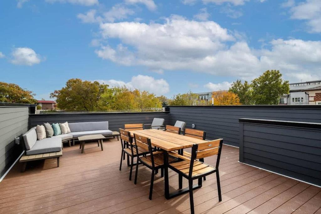 West End Oasis'- 2 Side by Side Homes - Patios, Nashville