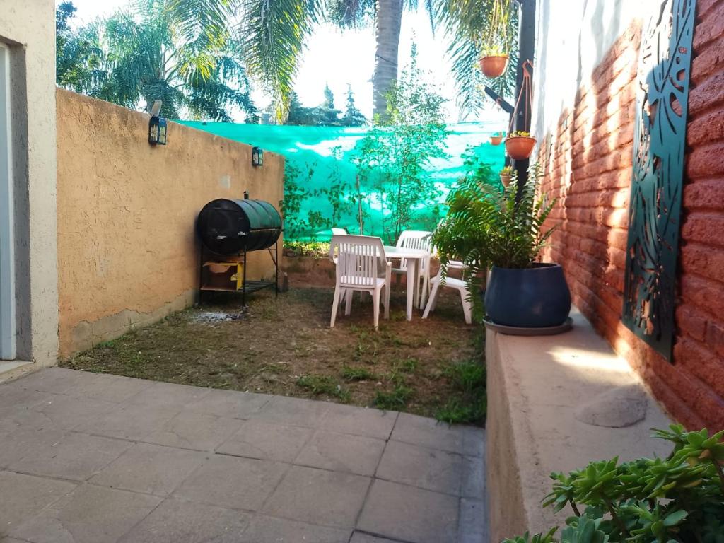 Duplex con cochera y patio, Carlos Paz - 3
