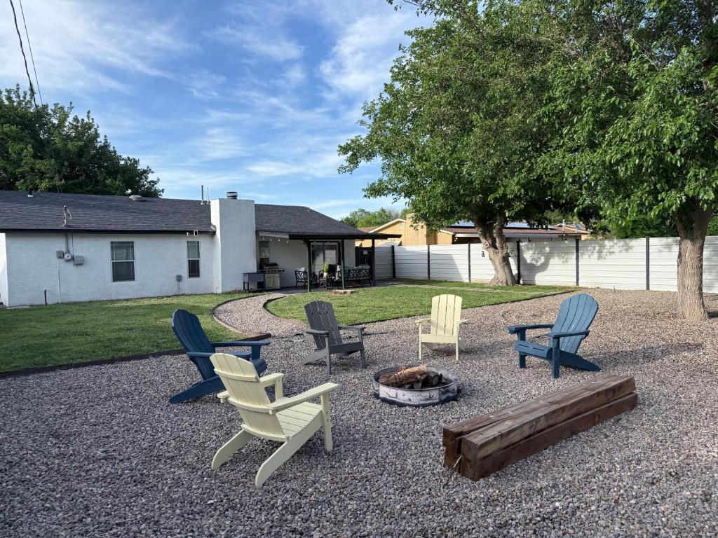 Sunrise Experience w/King Size Bed & Pet Friendly, Roswell