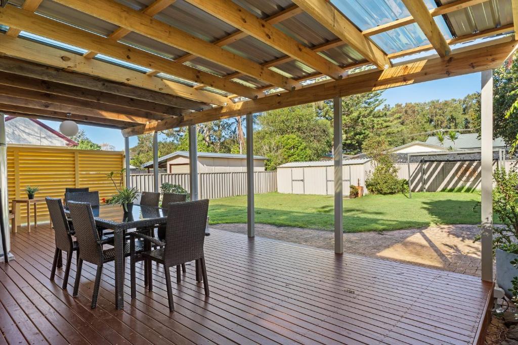 The Lazy Mimosa from beach days & bike rides to sunset drinks by the fire pit., Budgewoi