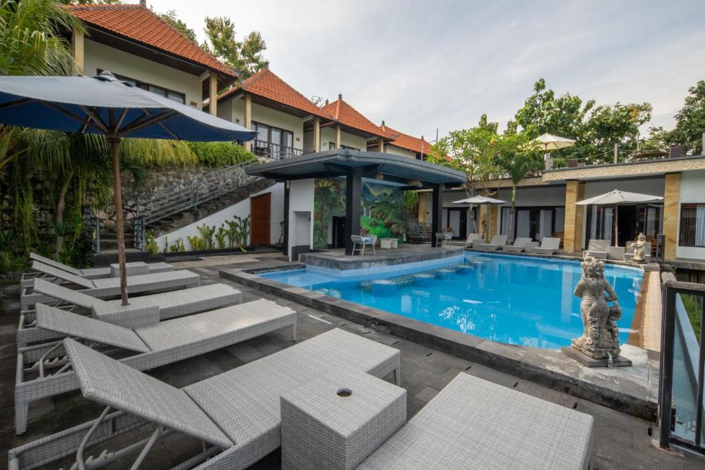 スイミングプール