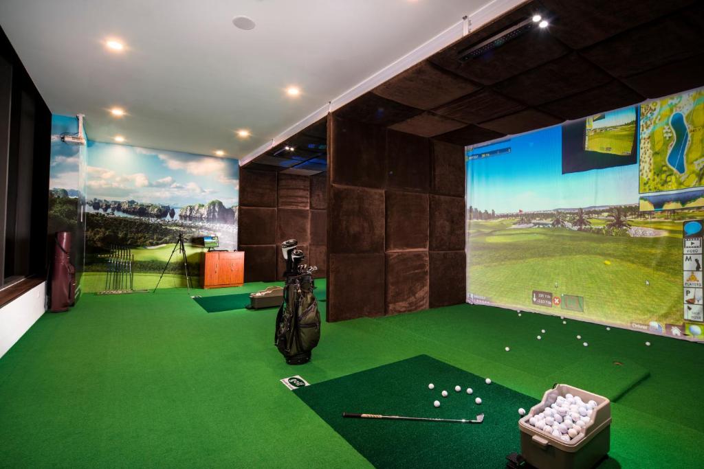 Golf course [on-site]