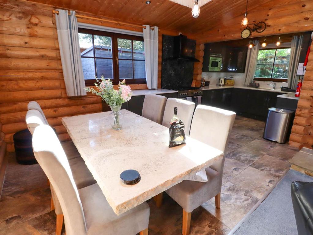 Starwood, Eshott photo 5