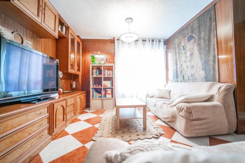 Apartamento Cortes de Cadiz - 2