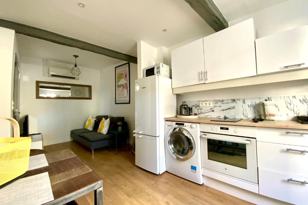 The cozy! Air-conditioned city centre with one bedroom - 1