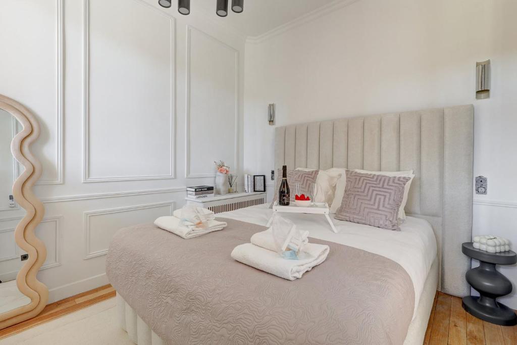 CIA - Luxurious Flat on Champs-Élysées - 3
