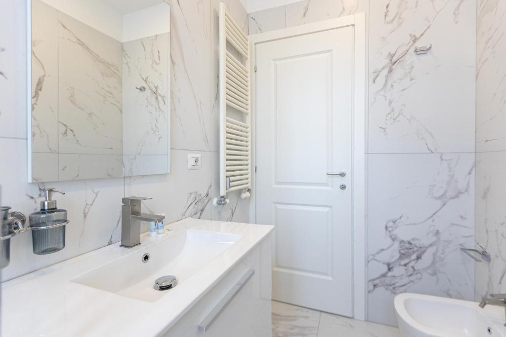 Constance Terrace Apartment by Rental in Rome - 4