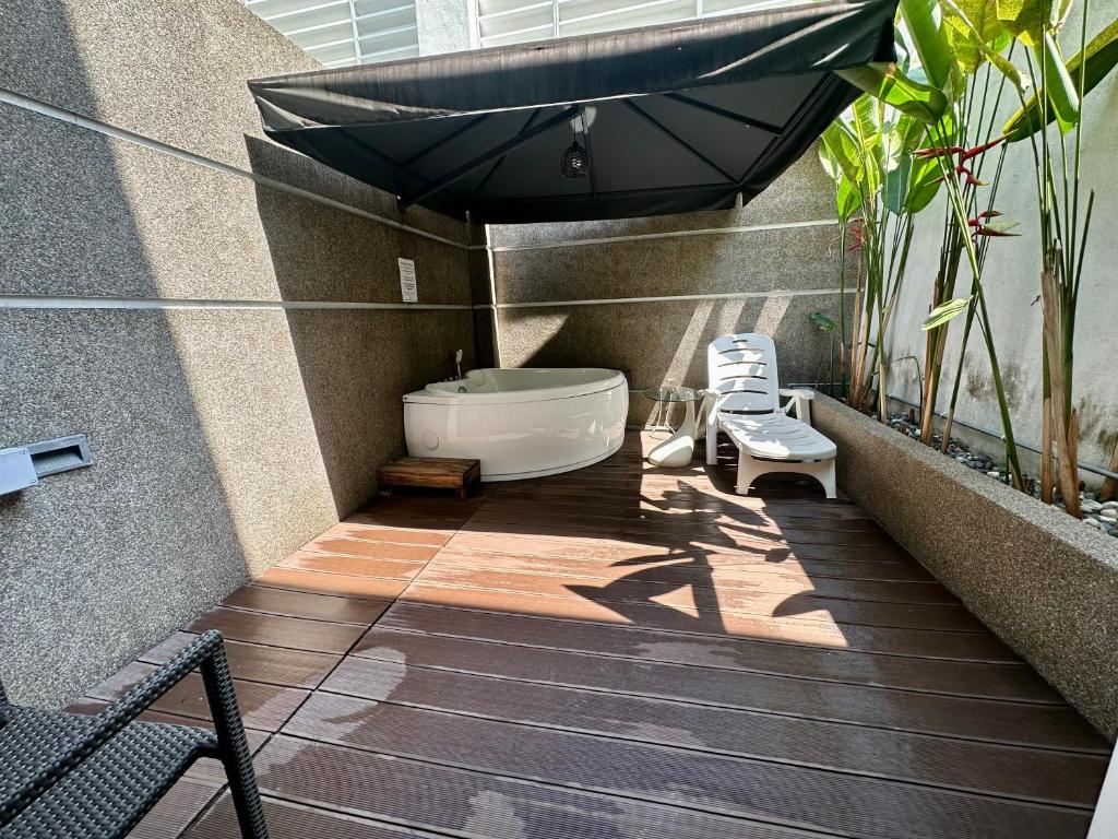 Hot tub, The Sterling Boutique Hotel in Malacca