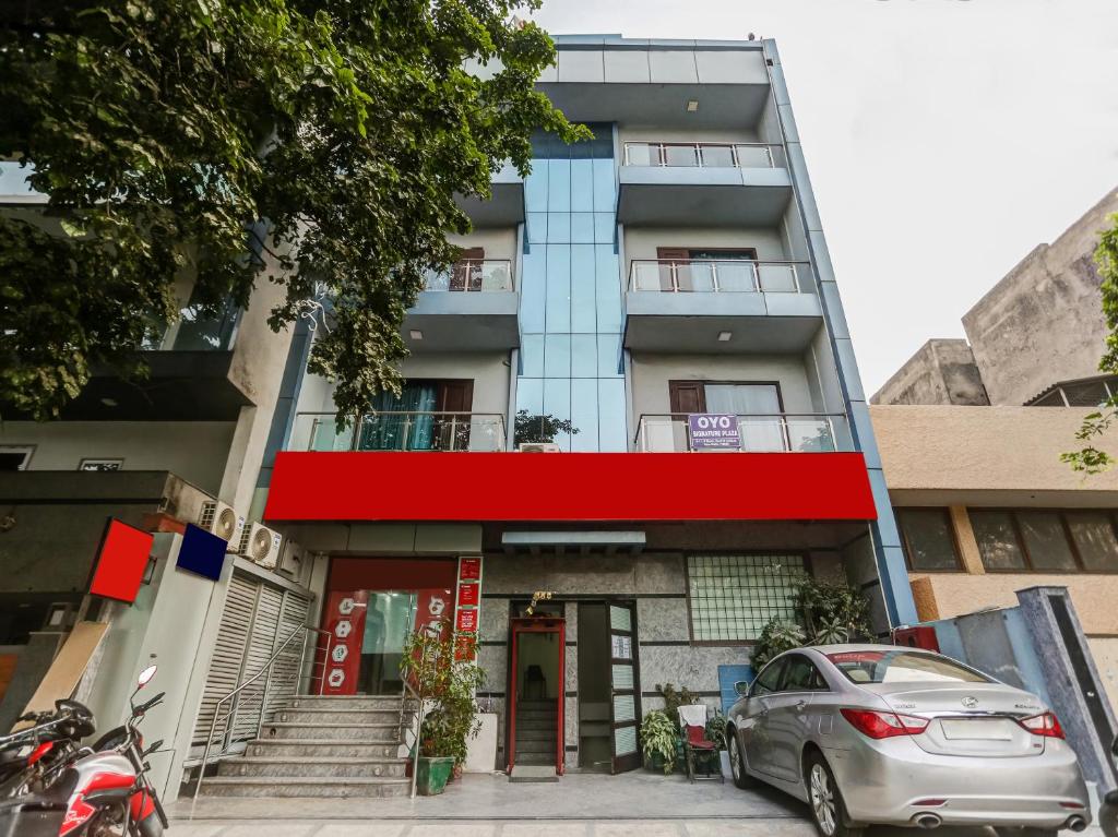 Signature Plaza By MERRIMENT, Nové Dilí