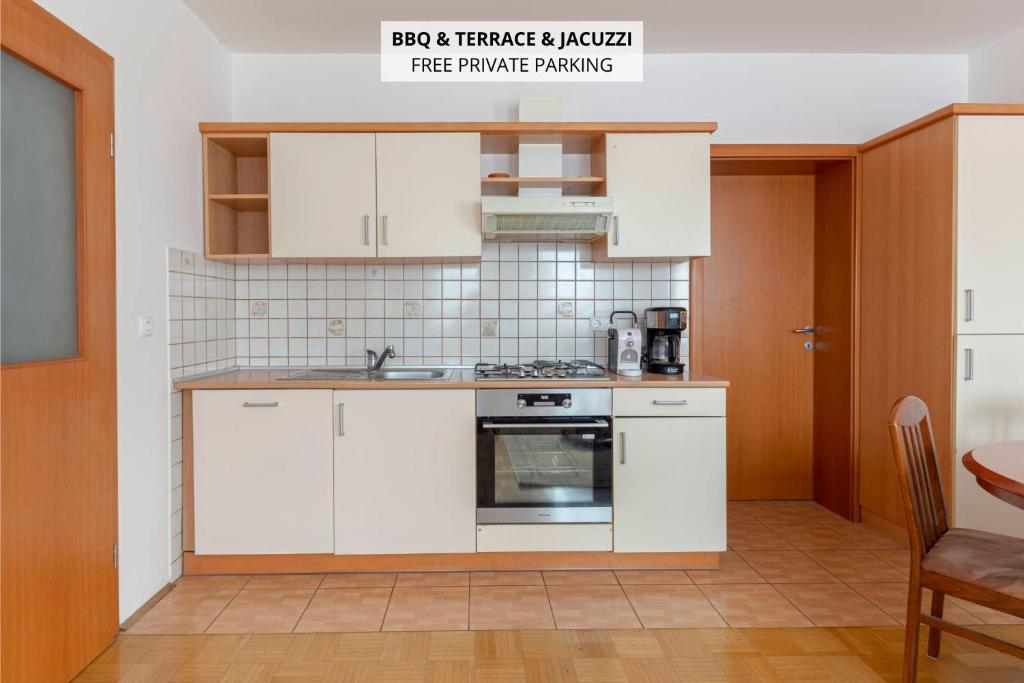 Apartma Ana, Preserje