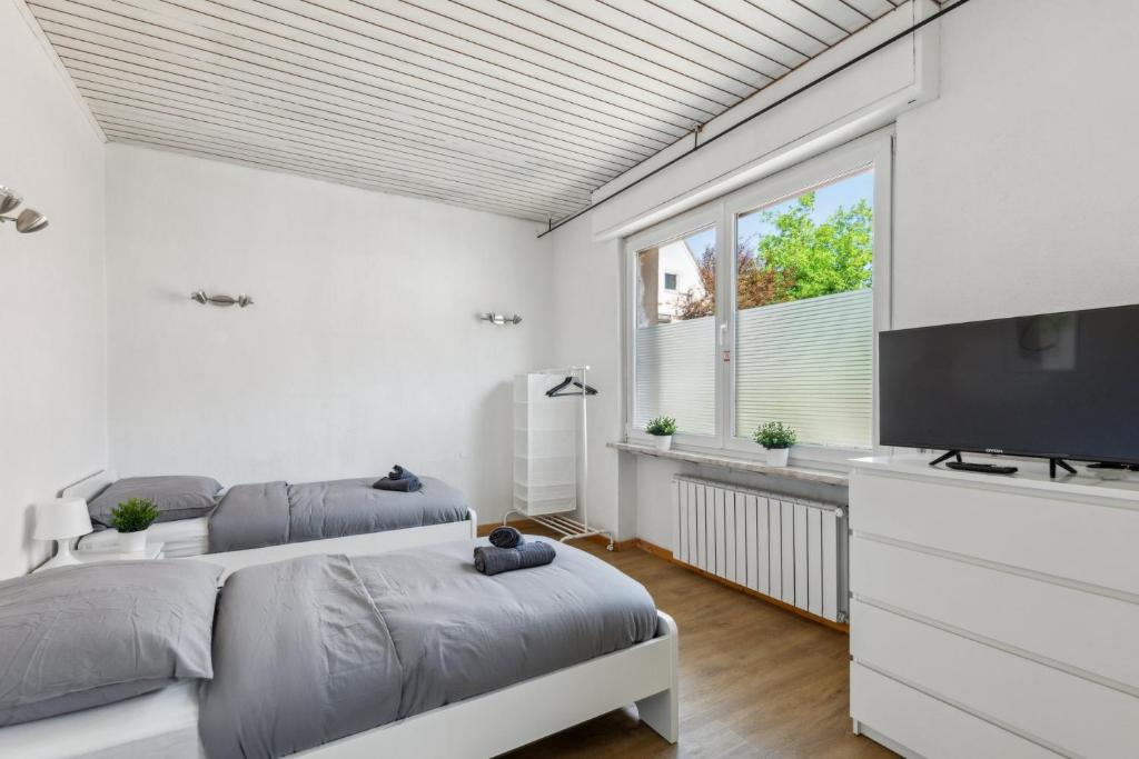 MONTEUR - Unterkunft für bis zu 4 Personen in 65462 Ginsheim-Gustavsburg - GG15, Ginsheim-Gustavsburg