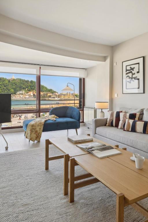 Playa de La Concha 9 by FeelFree Rentals - 2