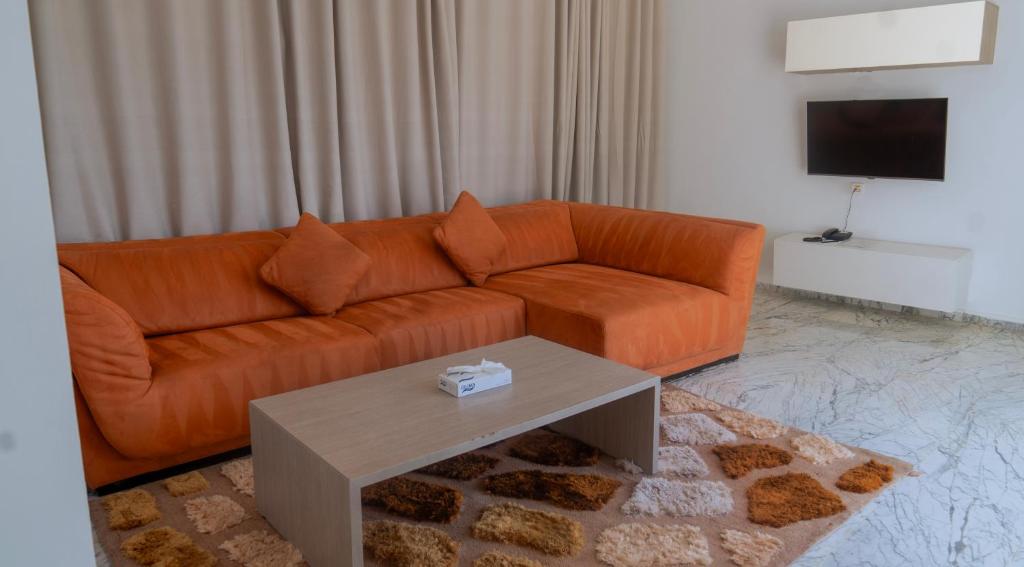 Shared lounge/TV area