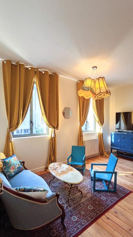 Maison Familiale - Centre Ville - 2 chambres - 3
