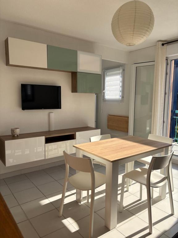 Appartement cosy à 200 m de la plage à pied - 1