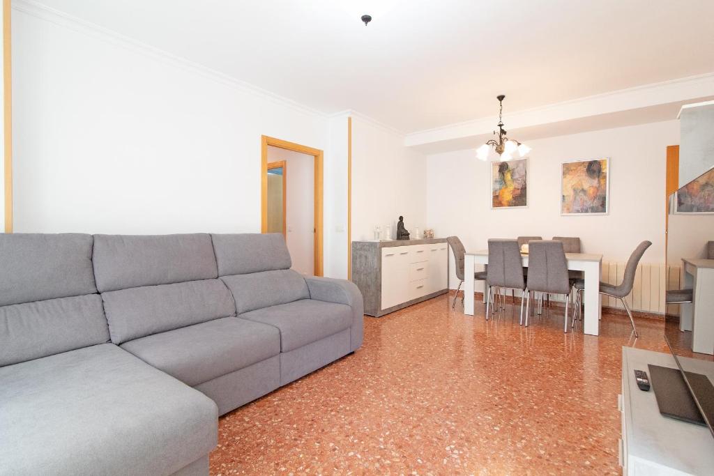Global Properties, Apartamento con terraza en la playa de Puerto Sagunto, Puerto de Sagunto
