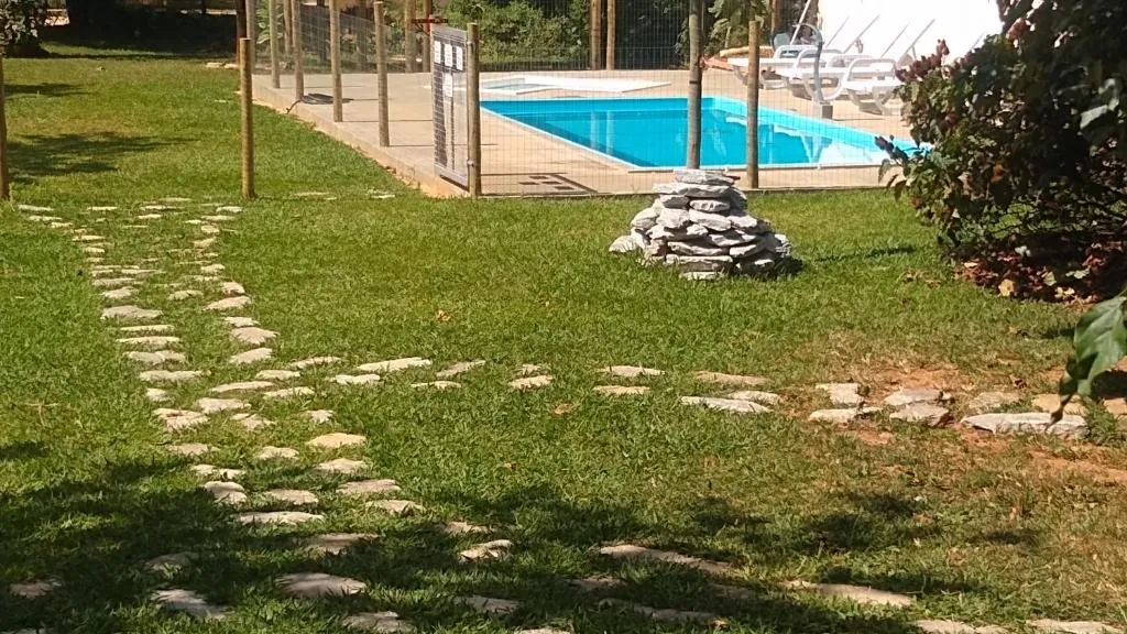 JACARANDÁ Chalés com piscina em São José da Serra MG，位于雅博蒂卡图巴斯的酒店