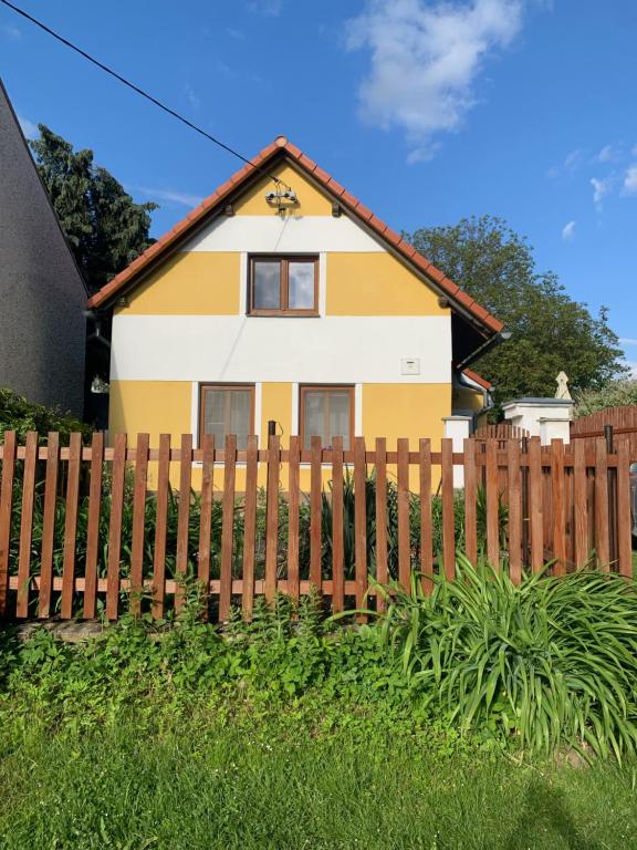 Chalupa Valda, Klučenice