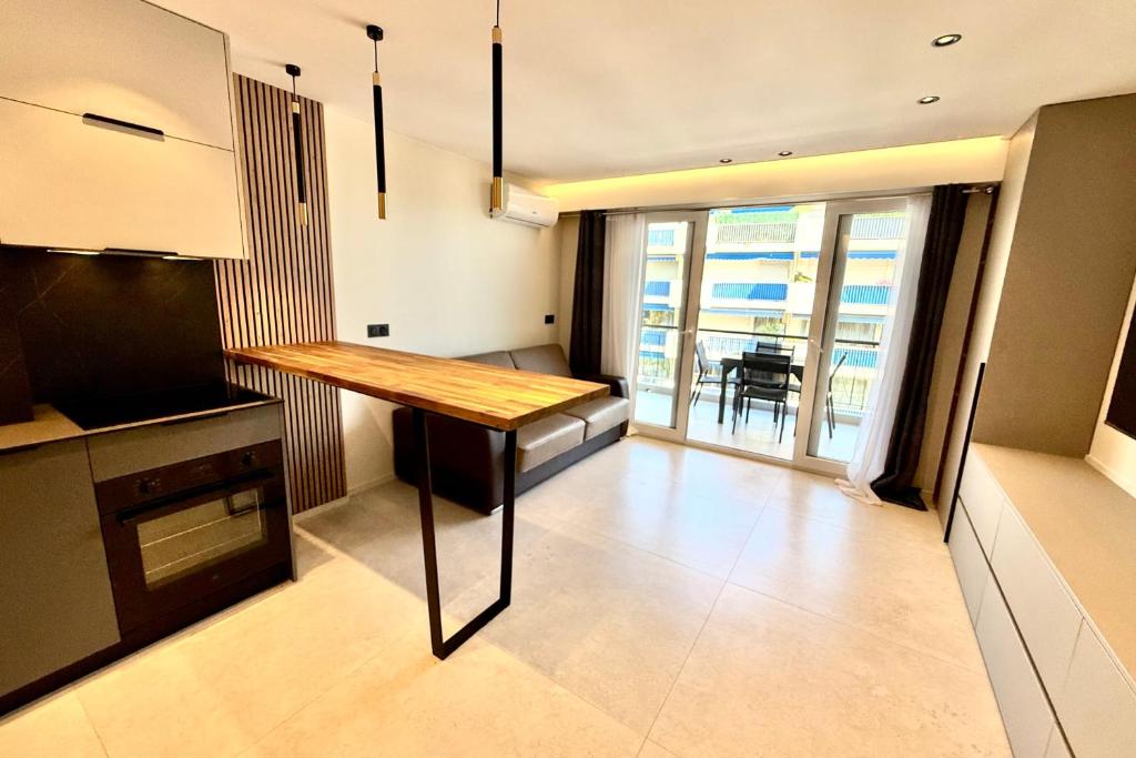 Juan les Pins - Apartment for 2 people - Wifi & Parking - 4