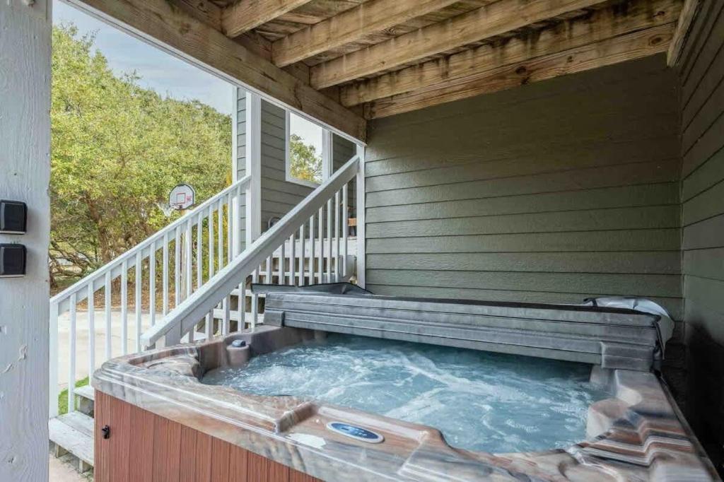 Flexible Stays & Hot Tub, Kill Devil Hills
