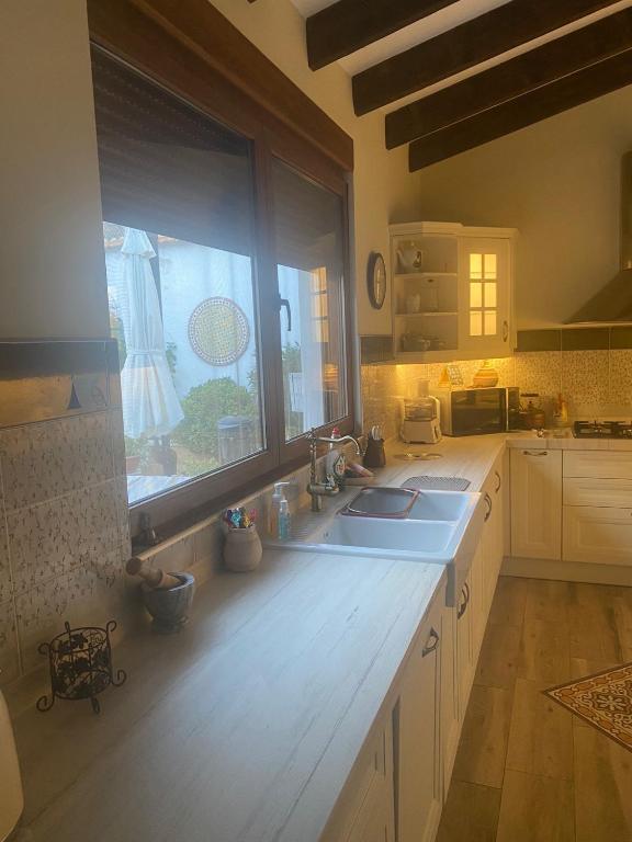 House -Sleeps 6-Garden-Fireplace - 4