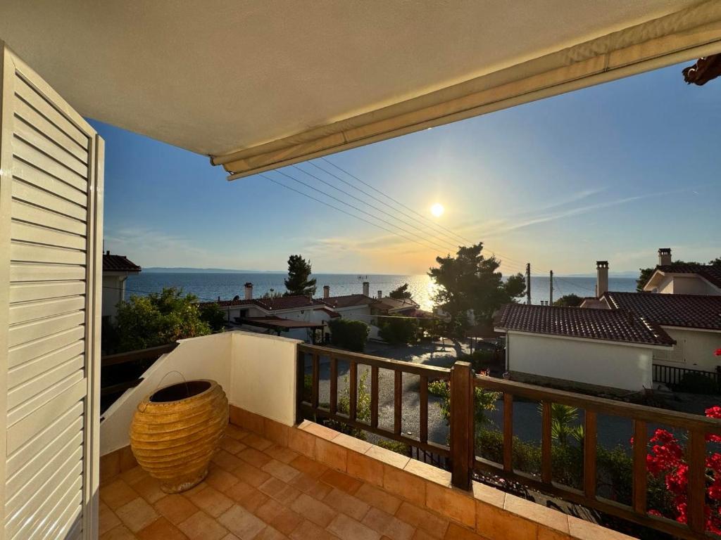 Seafront Private Apartment, Neos Marmaras