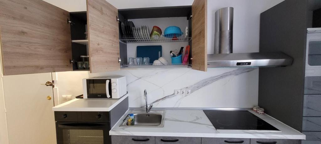 Torremolinos CARIHUELA RENOVADO - Wifi 365 Mbps - Fire Stick Amazon - Playa a 50 metros - 5