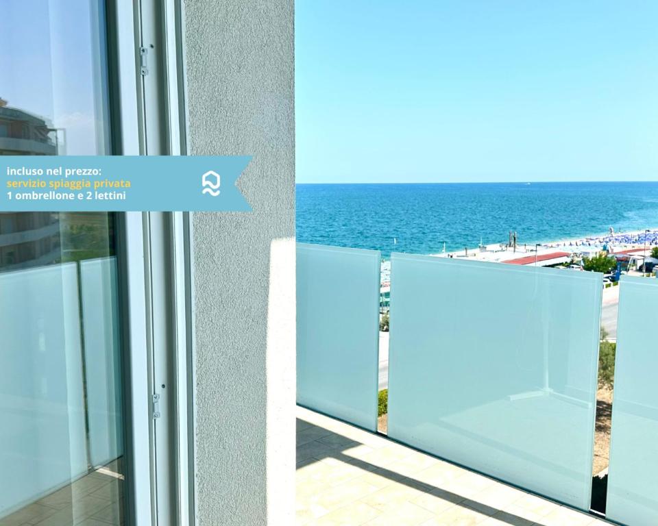 M413 - Marcelli, quadrilocale fronte mare con vista e spiaggia privata - 5
