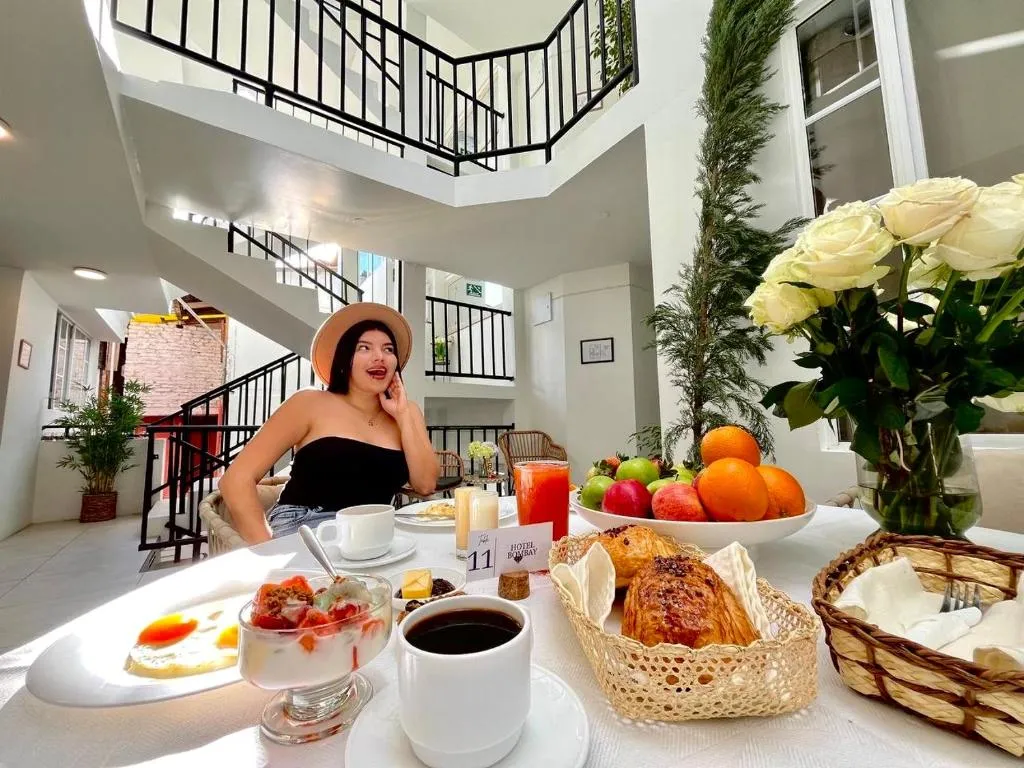 Hotel Bombay，位于巴尼奥斯的酒店