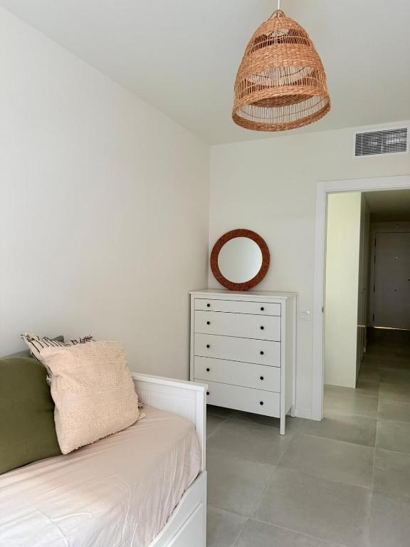 New and bright apartment, 2min from the beach - 4